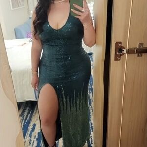 Elegant Green Sequin Dress